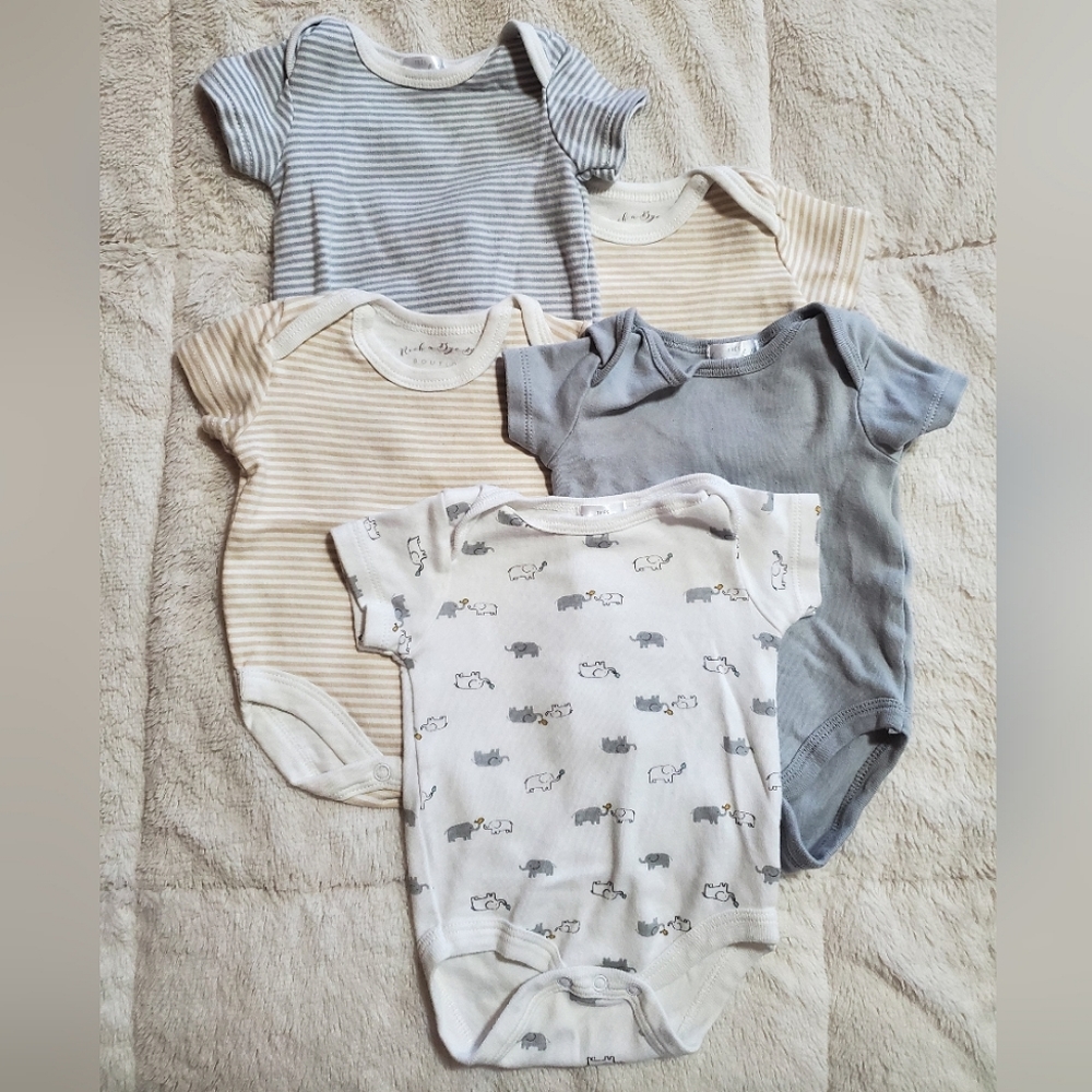 5 Pack Neutral Onesies